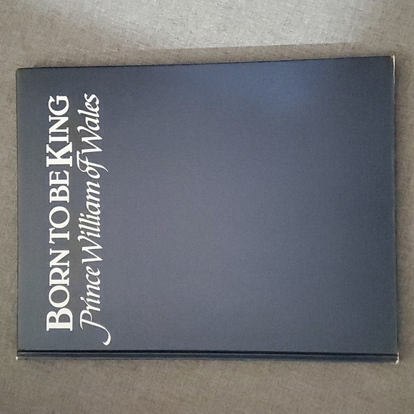 Born to be King book Prince William of Wales about 127 pages - Picture 5 of 17